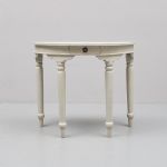 504852 Console table